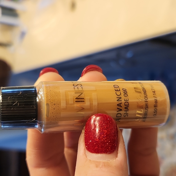 Luminess Airbrush Foundation - Picture 2 of 2